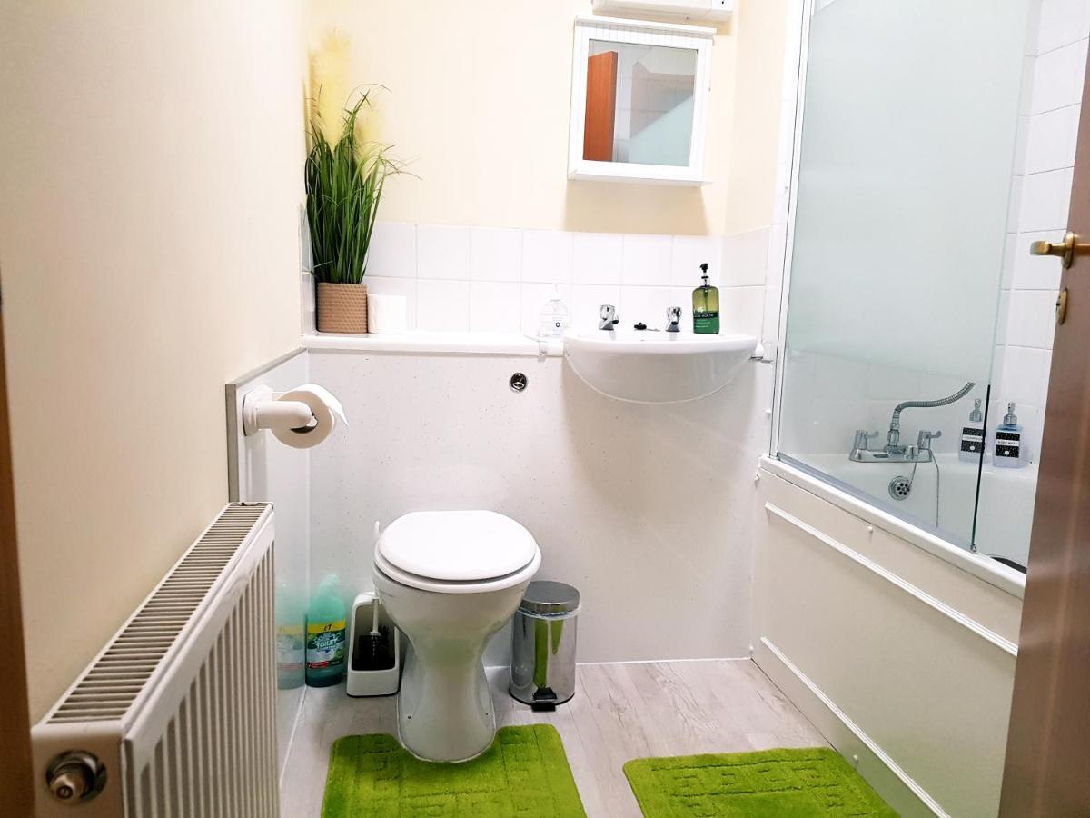 Stylish 2 Bedroom - 2 Miles Inverness City Centre Экстерьер фото
